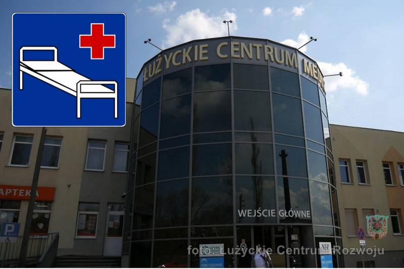 wejście do Łużyckiego Centrum Medycznego w Lubaniu